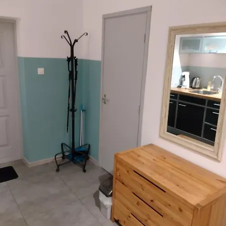 Apartment Sudety Hut 2 *